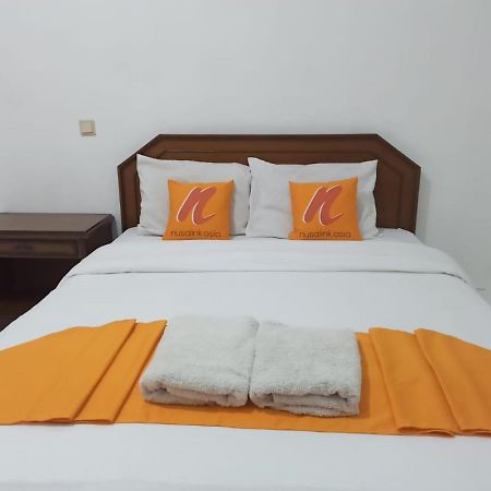 Hotel Sanashtri By Shm Bonorejo Exterior photo
