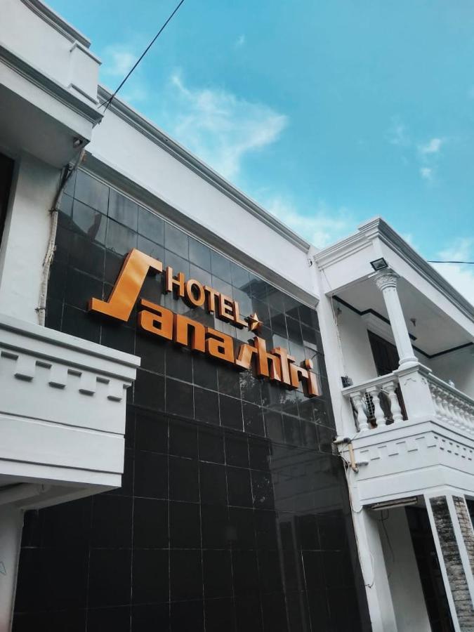Hotel Sanashtri By Shm Bonorejo Exterior photo